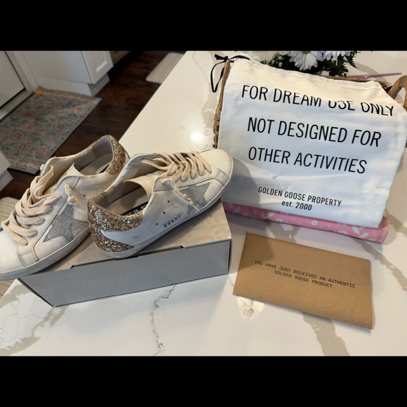 Golden Goose Shoes - Golden Goose Super Star Classic